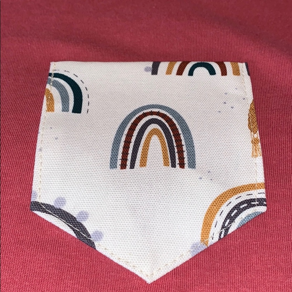 Rainbow pocket t shirt - Picture 5 of 9